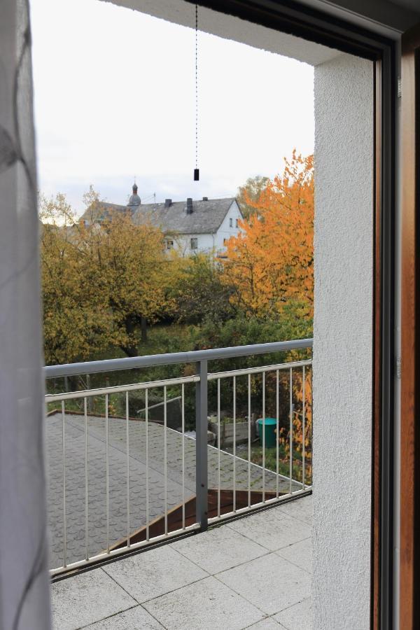 Ferienhaus Daeschinger Der Goldene Mond Mastershausen Exteriör bild